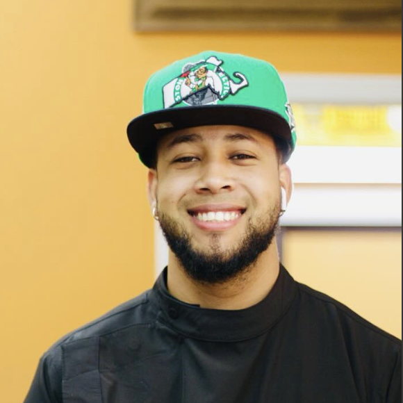 Photo of Daury, a barber at Bongos